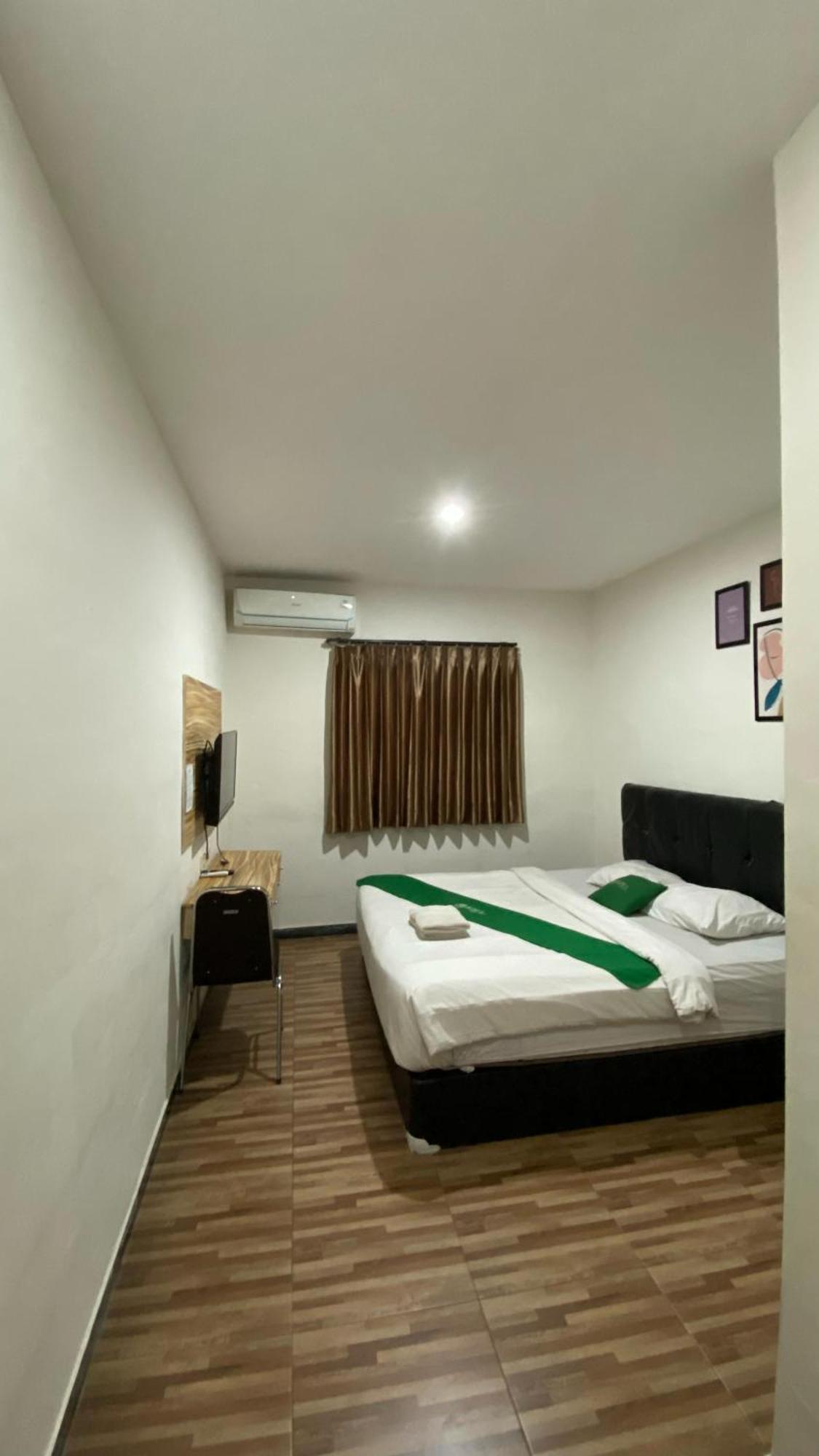 Bima Guest House Ngadipuro Exterior photo